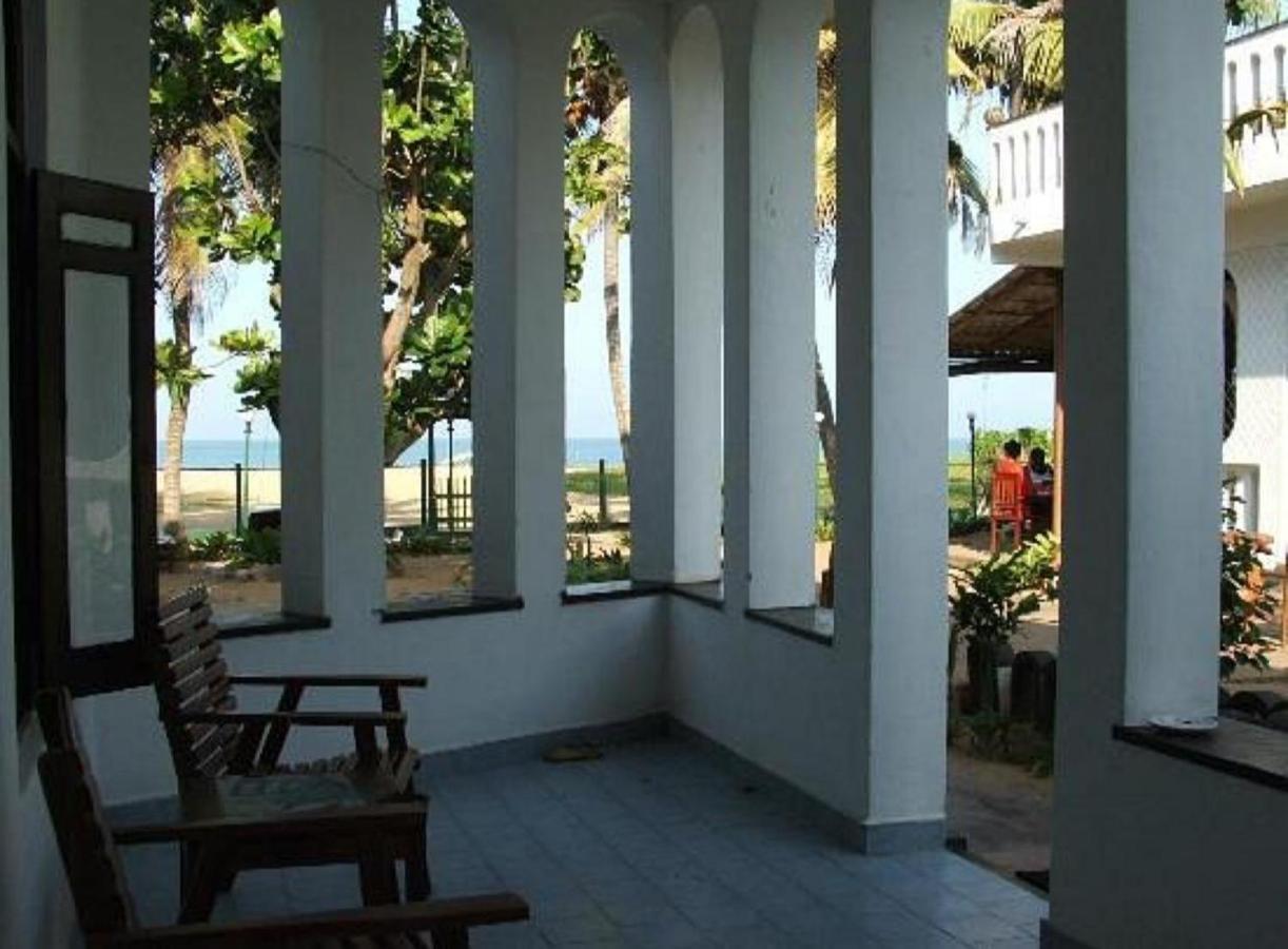 Hotel Silver Sands Negombo Buitenkant foto