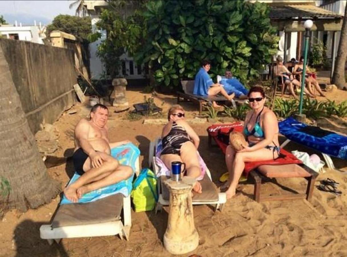 Hotel Silver Sands Negombo Buitenkant foto
