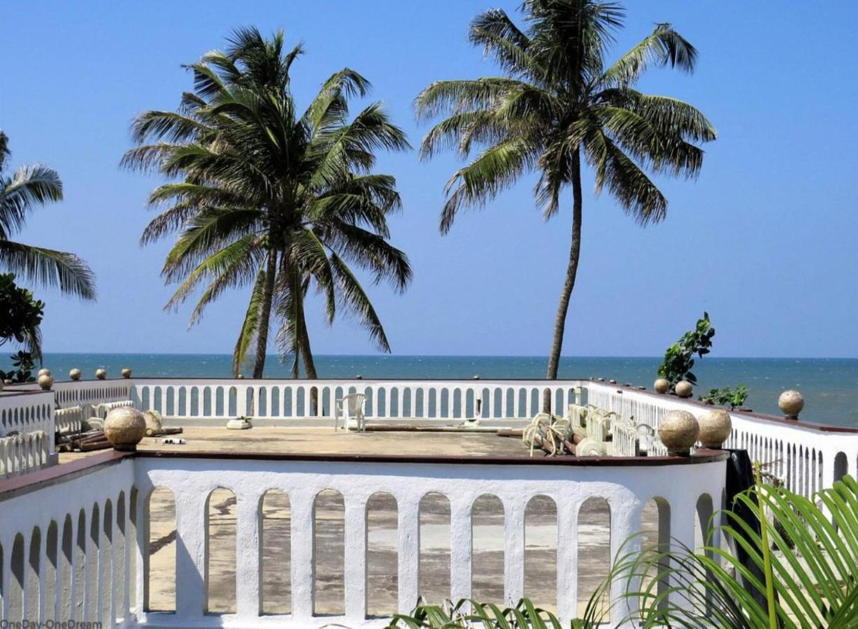 Hotel Silver Sands Negombo Buitenkant foto